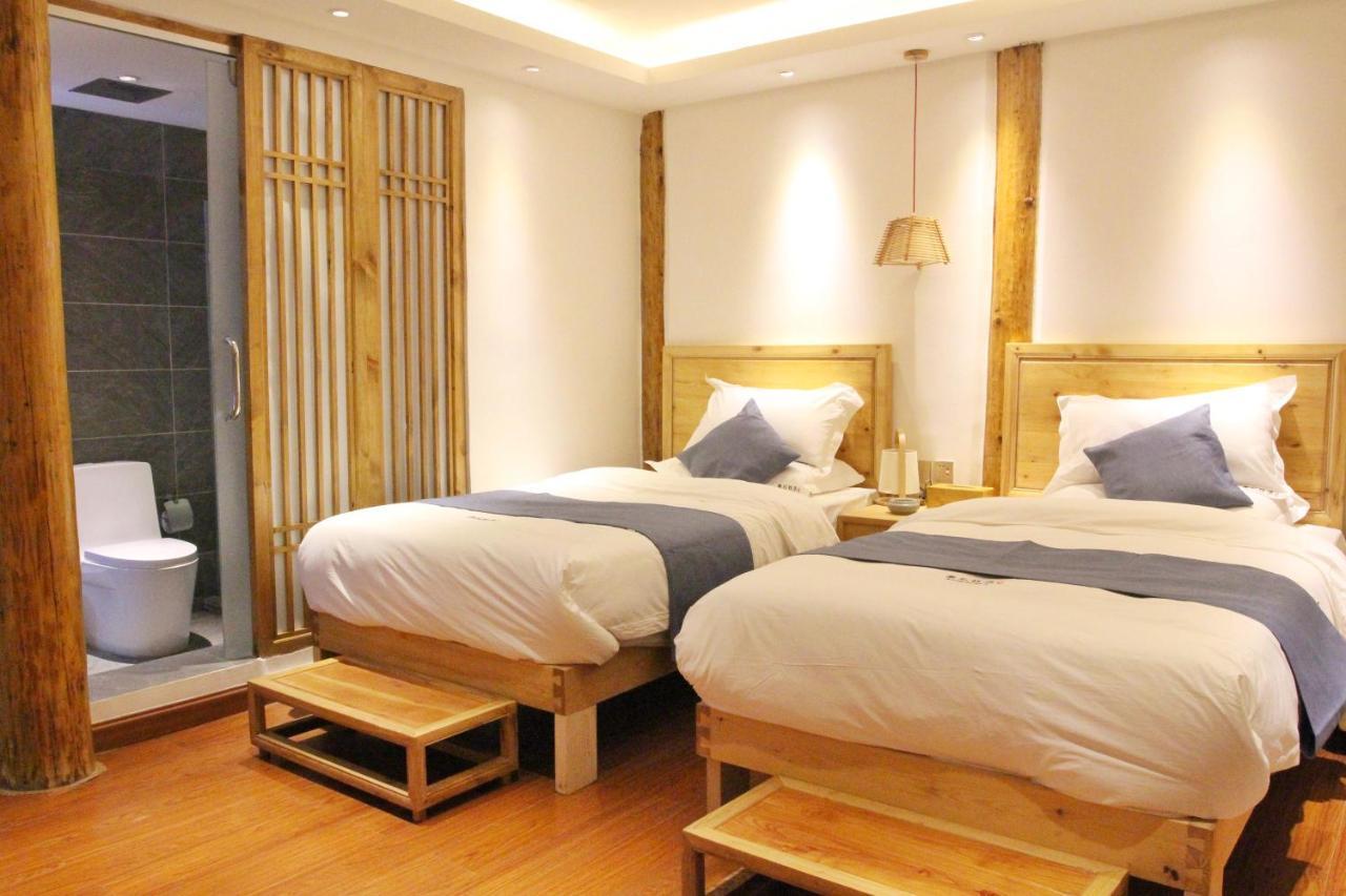 Lijiang Shushi Zhengliu Mujiayuan Hotel Екстериор снимка