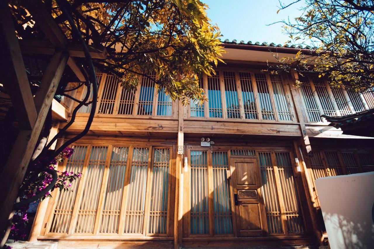Lijiang Shushi Zhengliu Mujiayuan Hotel Екстериор снимка